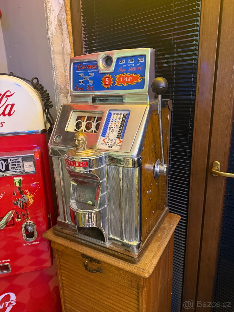 Originální výherní automat Jennings Governor 5¢ – USA 50. lé