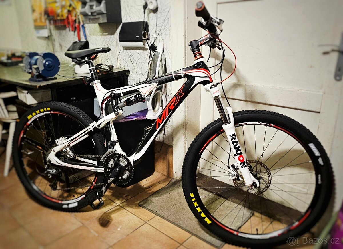 Celoodpružené horské kolo MRX Carbonelite ok stav nové pneu