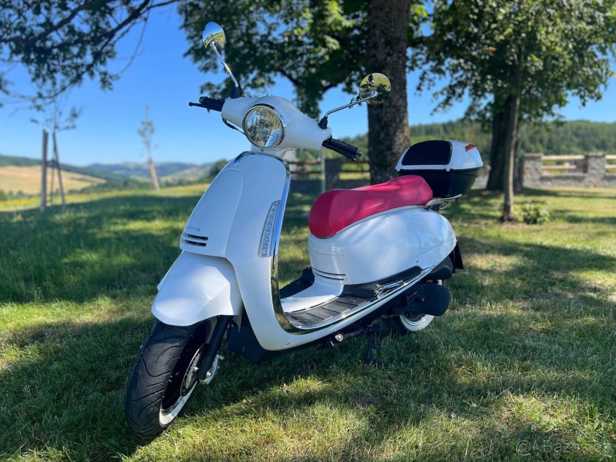 Skútr BUFFLER SR125N