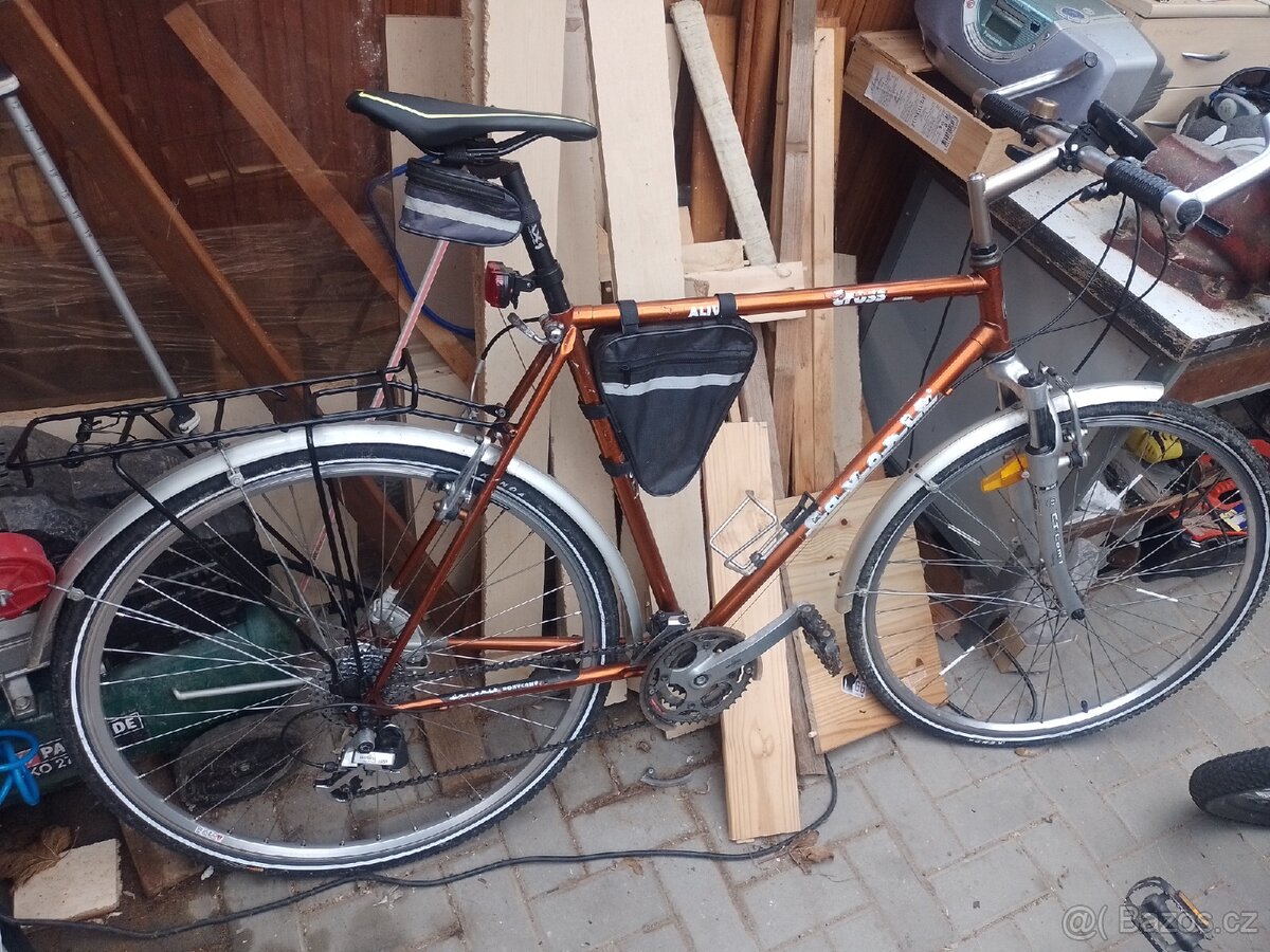 Jízdní kolo FAVORIT