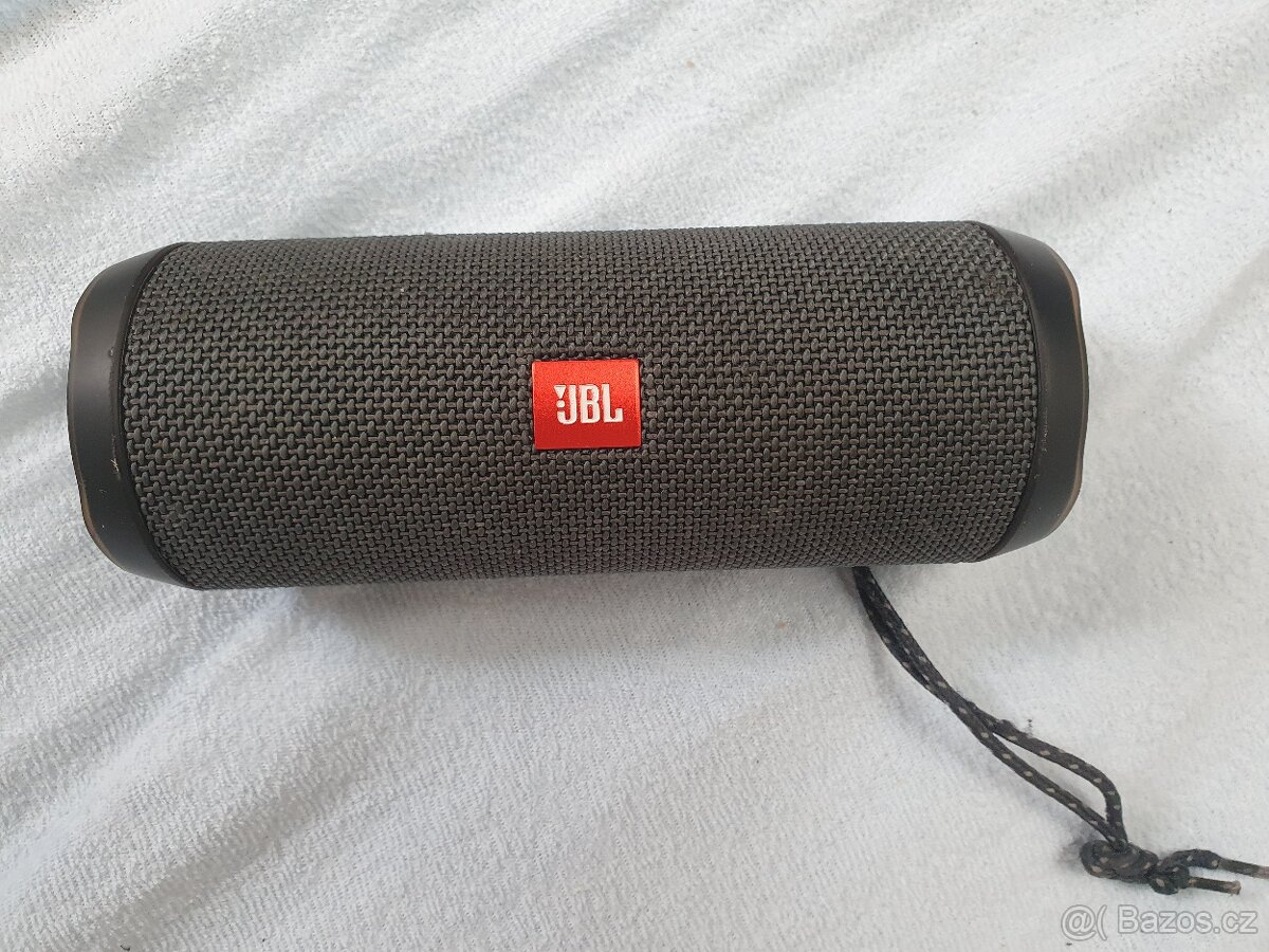 JBL Flip Essential 2 bluetooth reproduktor