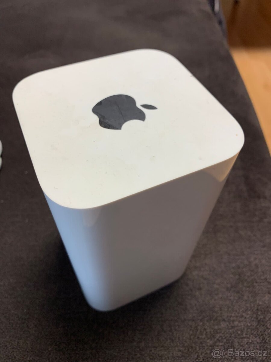 Wifi router Apple California