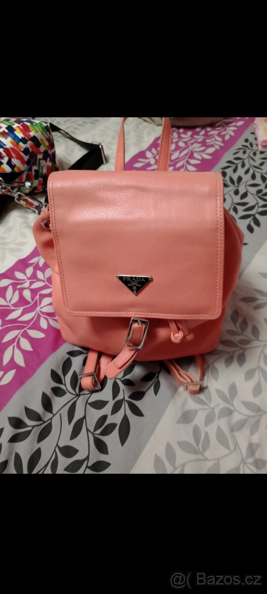 Batoh Prada