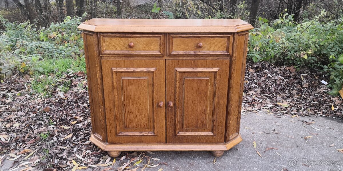 Rustikální komoda