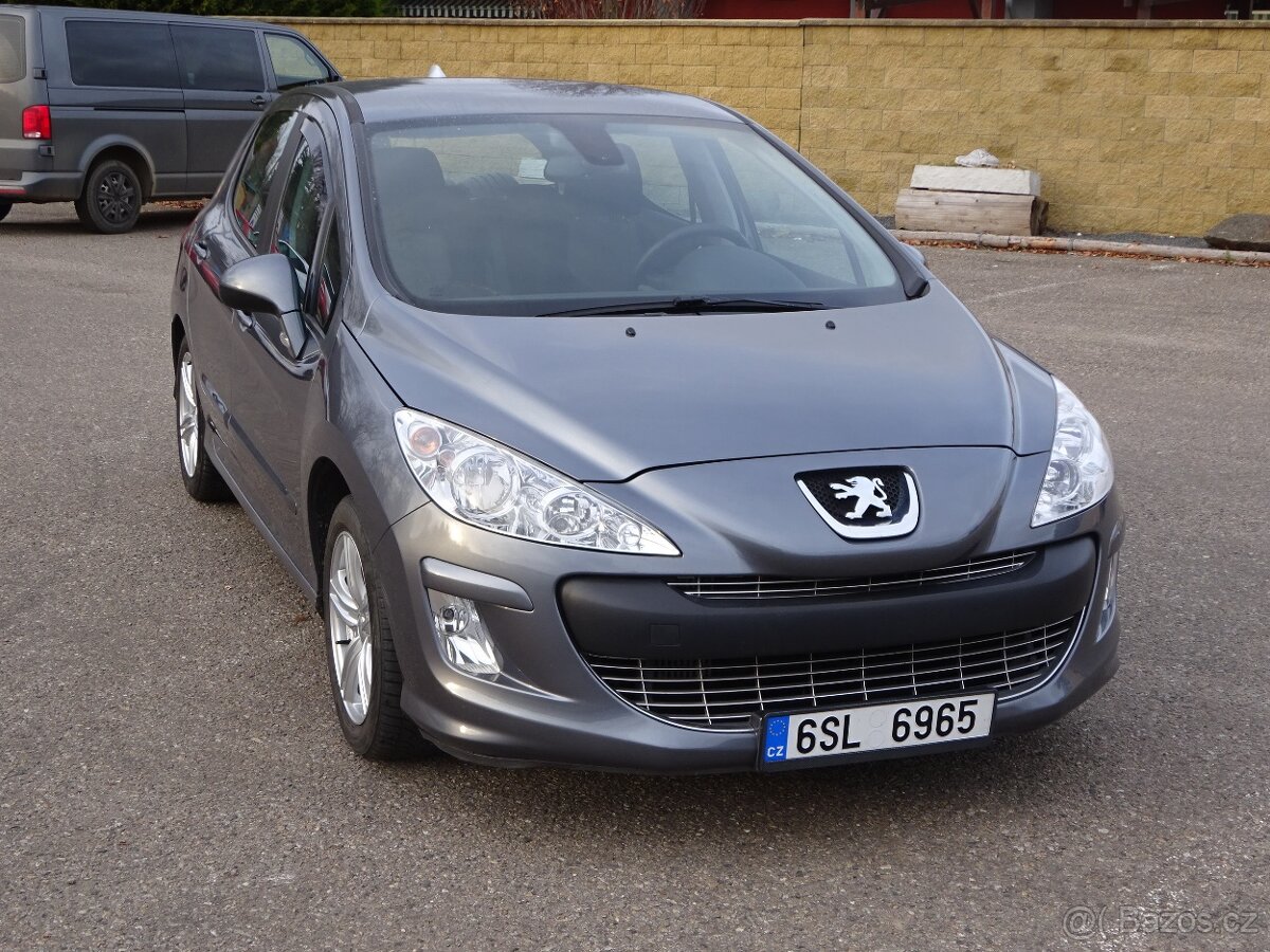 Peugeot 308 1.6i r.v.2010 serviska STK:9/2027