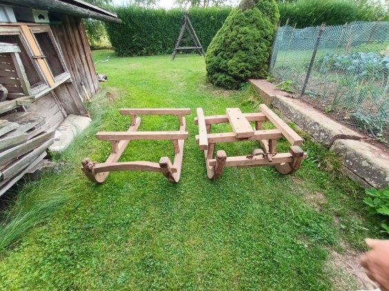 Prodám starožitné sáně