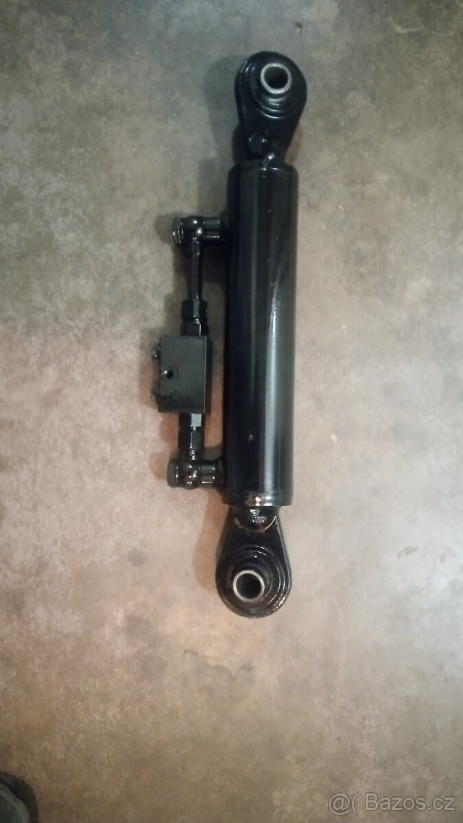 Hydraulický třetí bod.