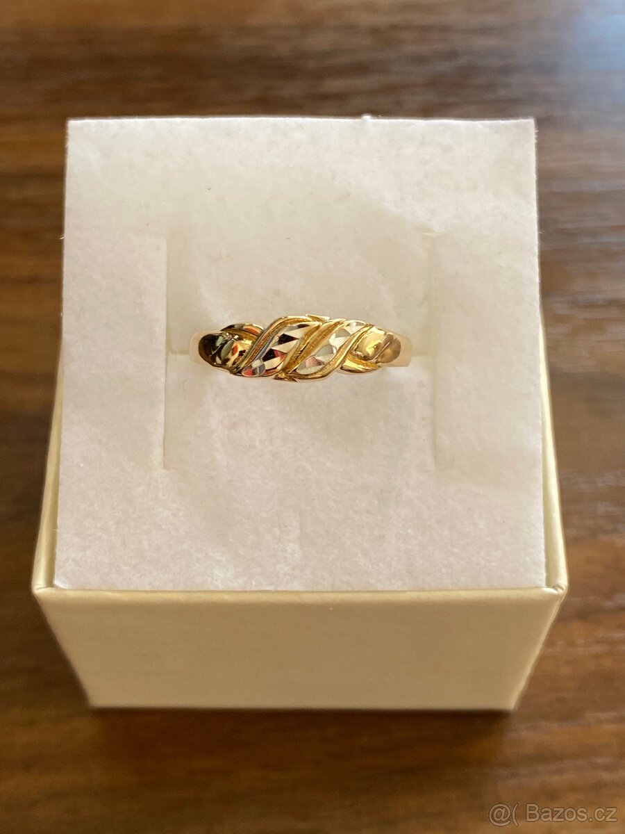 Zlatý prstýnek