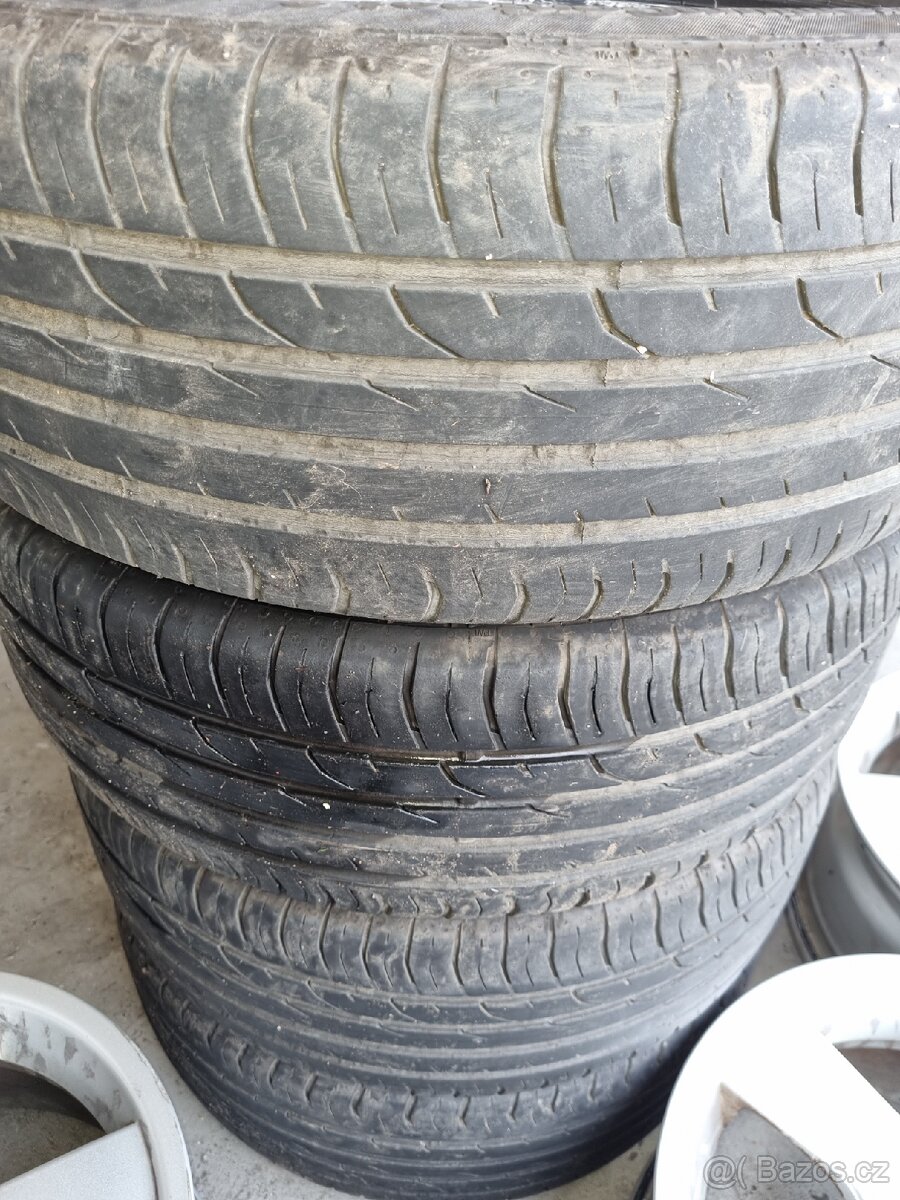 Pneu letni 205/55R16