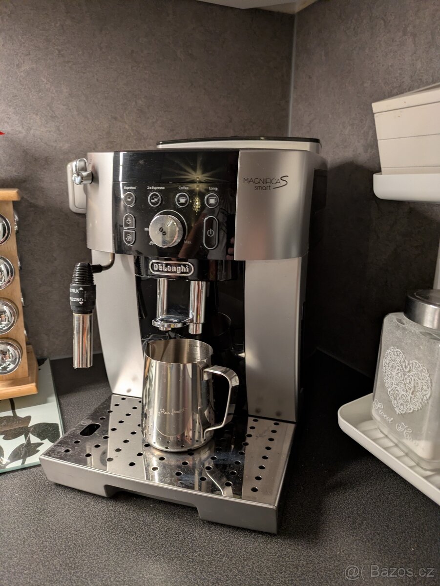 De'Longhi Magnifica S Smart ECAM 250.23