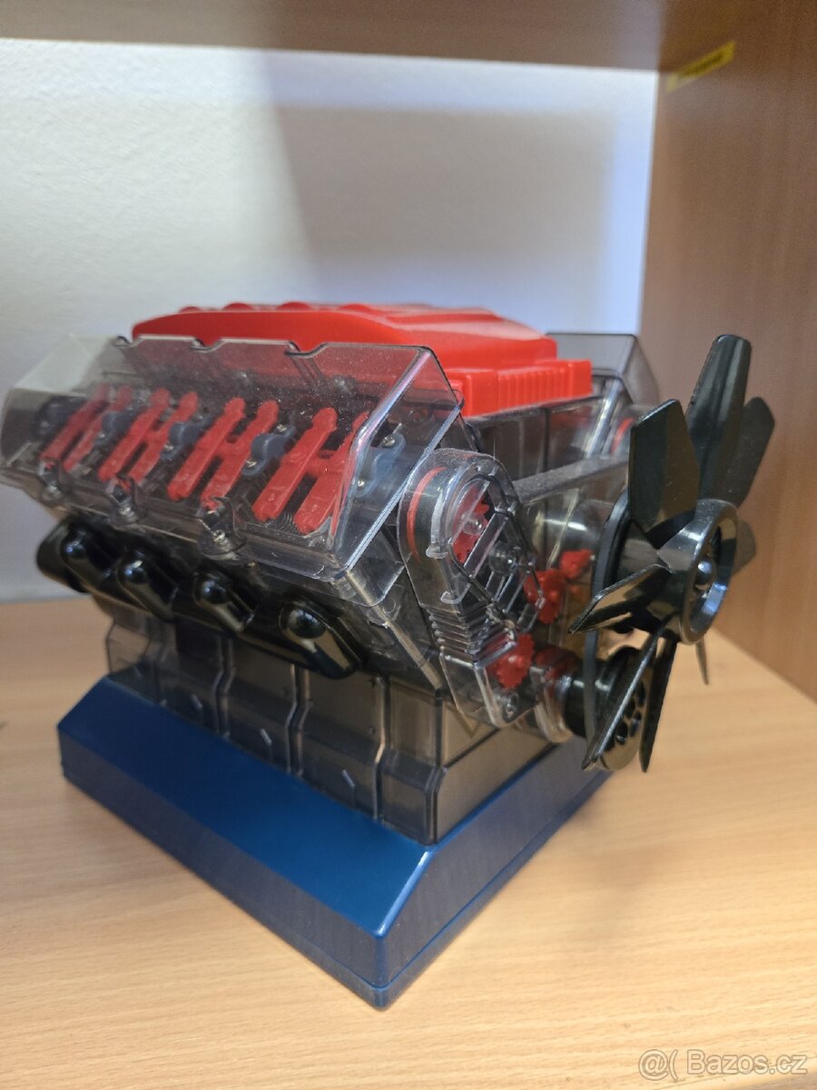 Stavebnice motoru V8