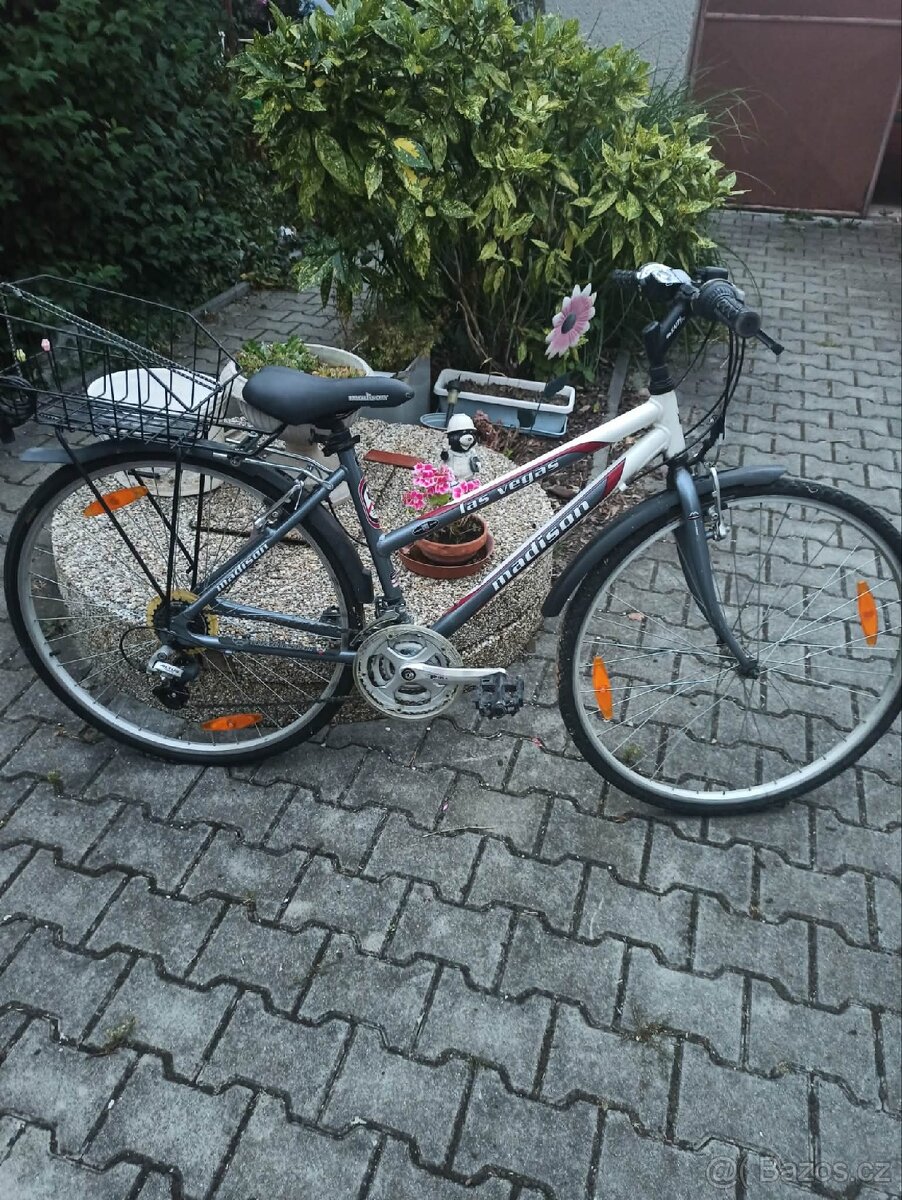 Dámské jízdní kolo