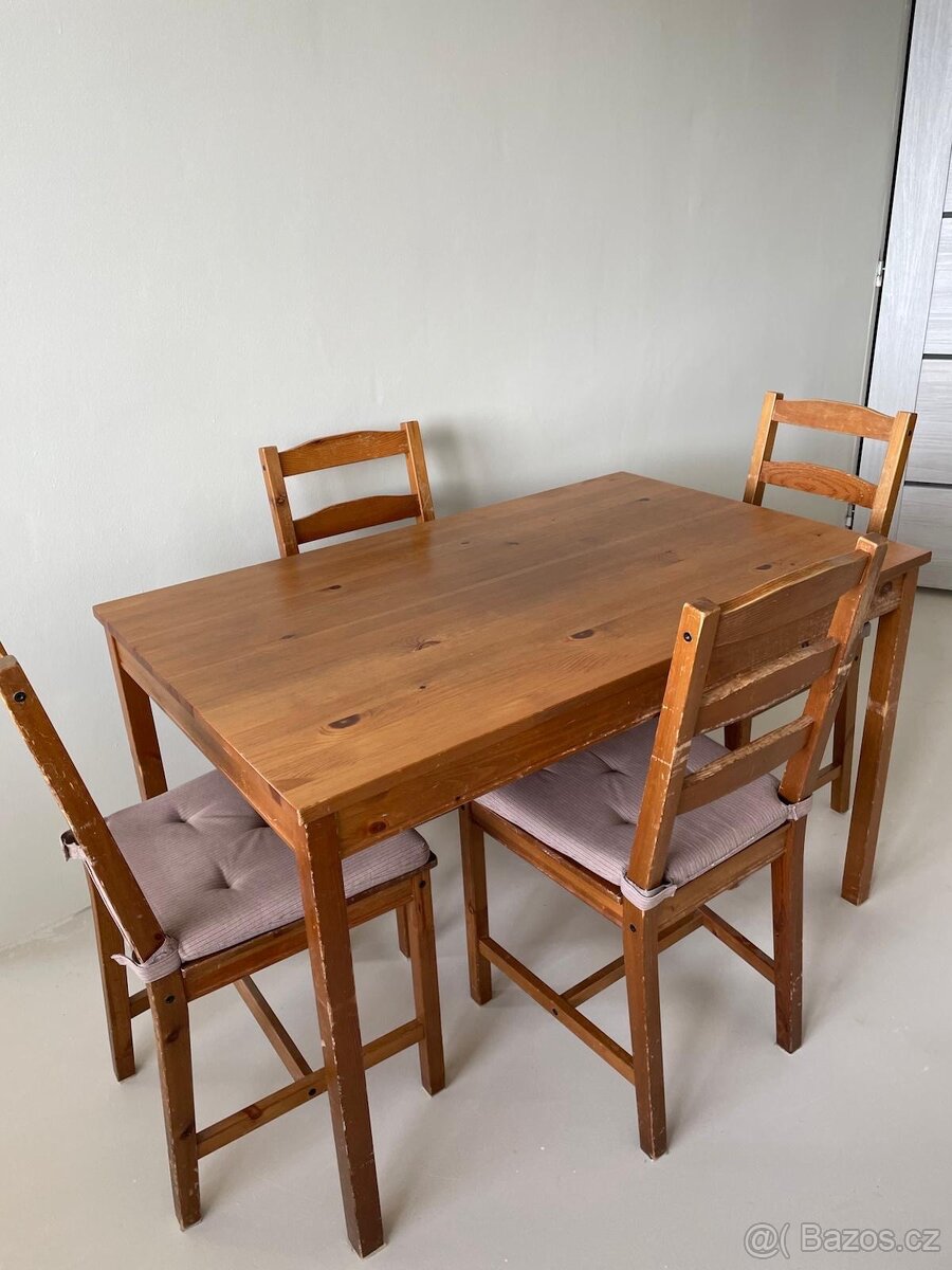 Kuchyňský stůl a židle IKEA