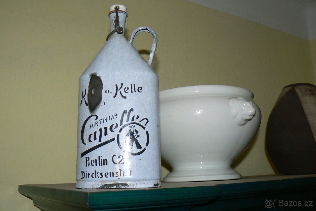 Stará smaltovaná německá butylka
