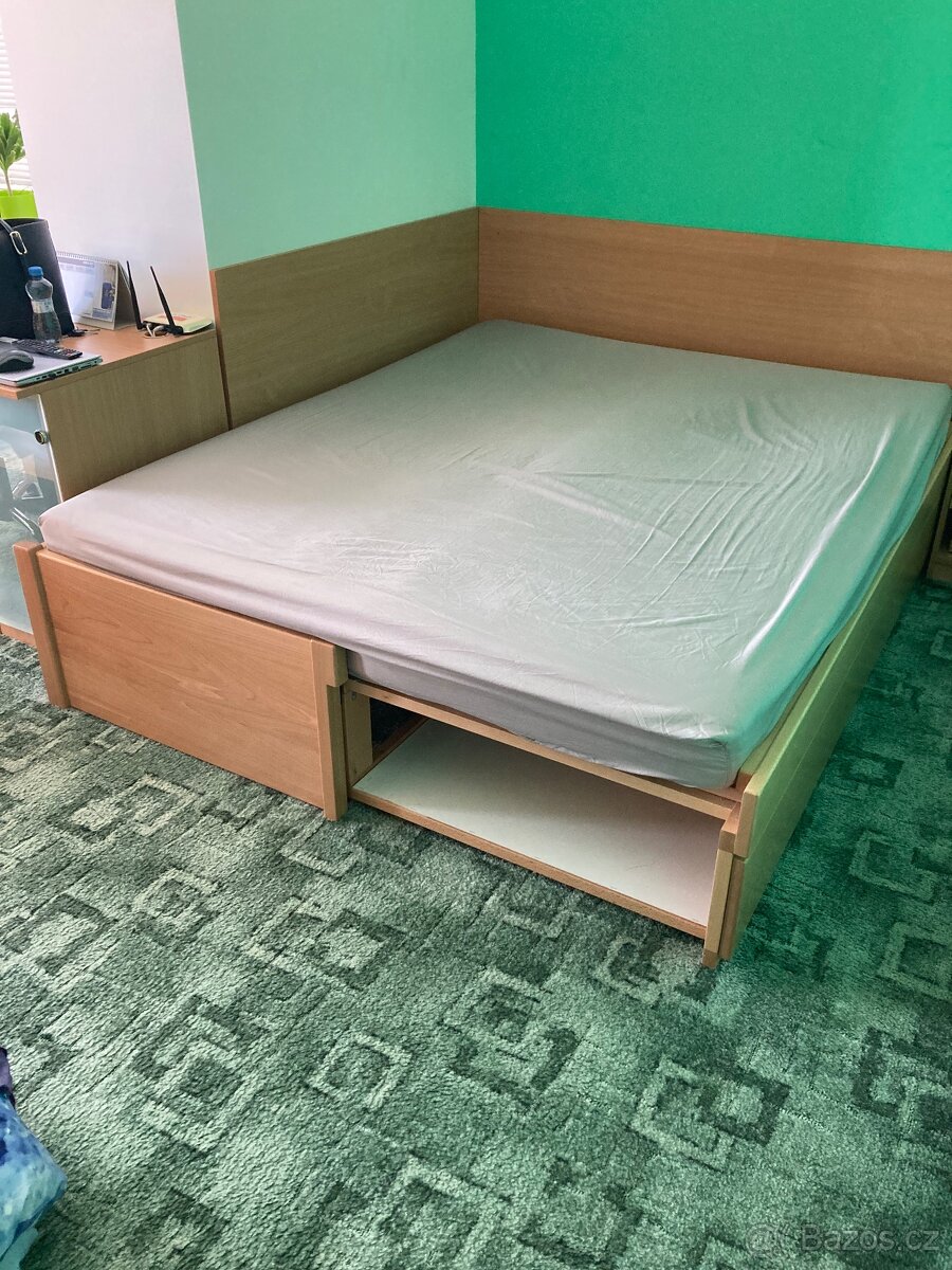 postel 80x200 cm, rozložitelná na 160 cm, jako nová