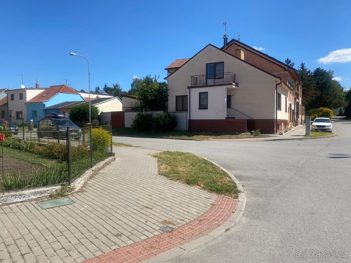 RD Slavkov u Brna, CP 218 m2, garáž