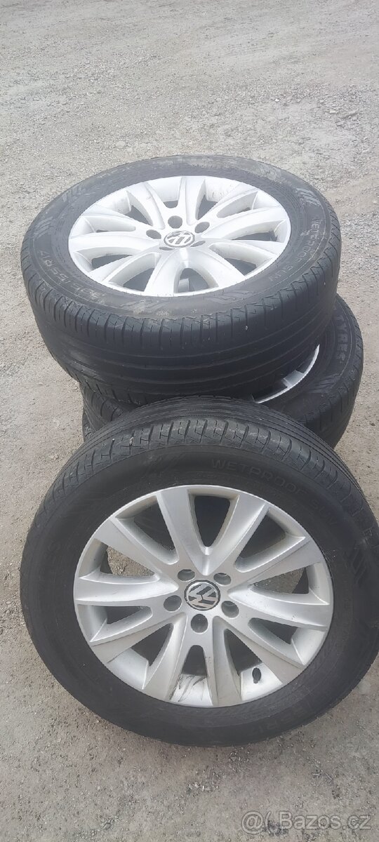 Alu Kola na Tiguan r17