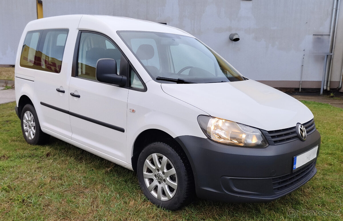 Volkswagen Caddy 1.6TDi 75kw r.v 2012 ,5.míst