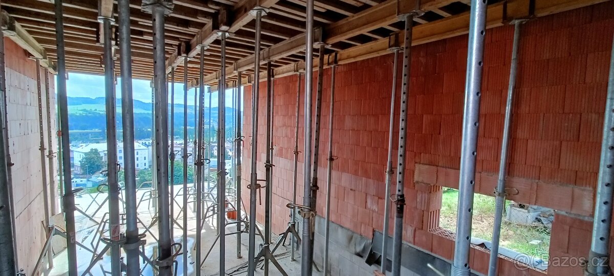 Pronajmu stavební stojky,nosníky a bednění (PERI / DOKA)