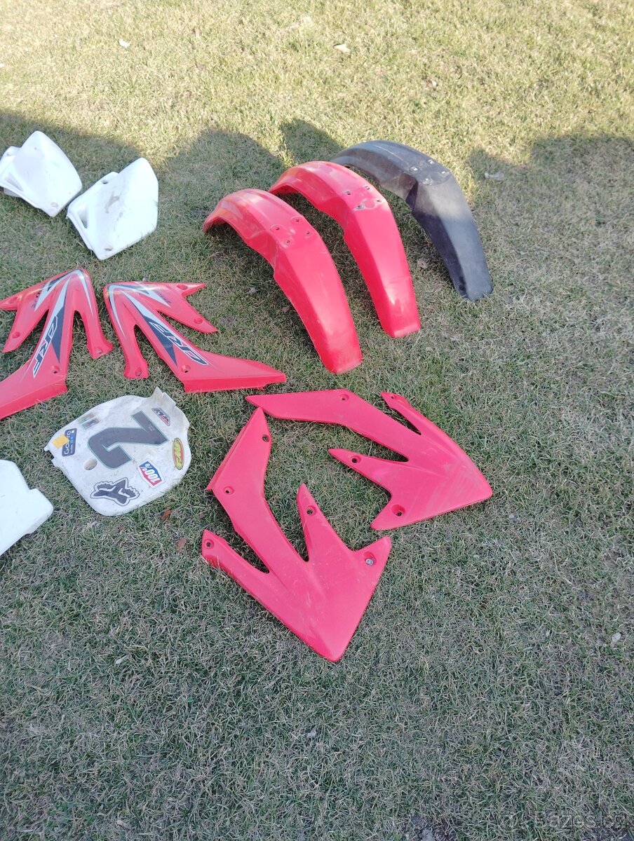 Plasty Honda crf 250, Yamaha yz 125