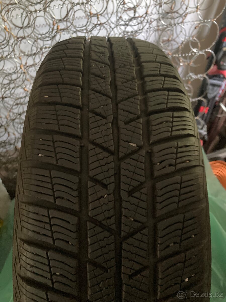 Zimní pneu 195/65/15