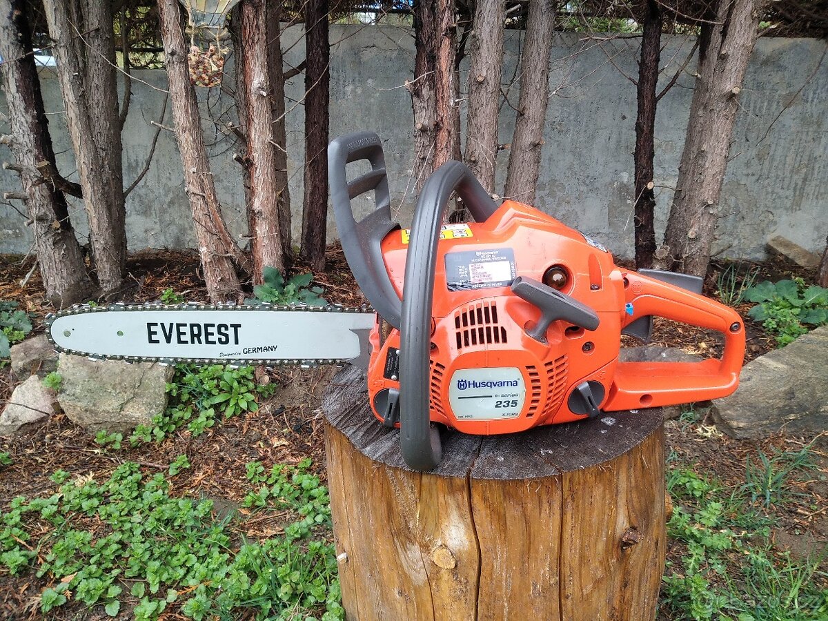 Husqvarna 235