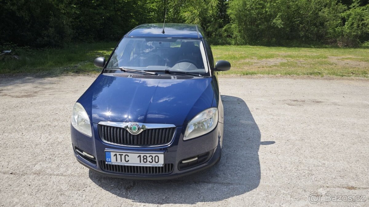 Škoda Roomster 1,4 16v 63 kW, klimatizace, tažné zařízení