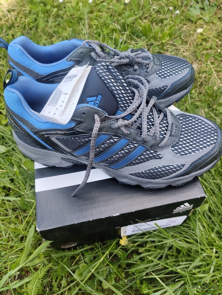 Tenisky Adidas běžecké boty