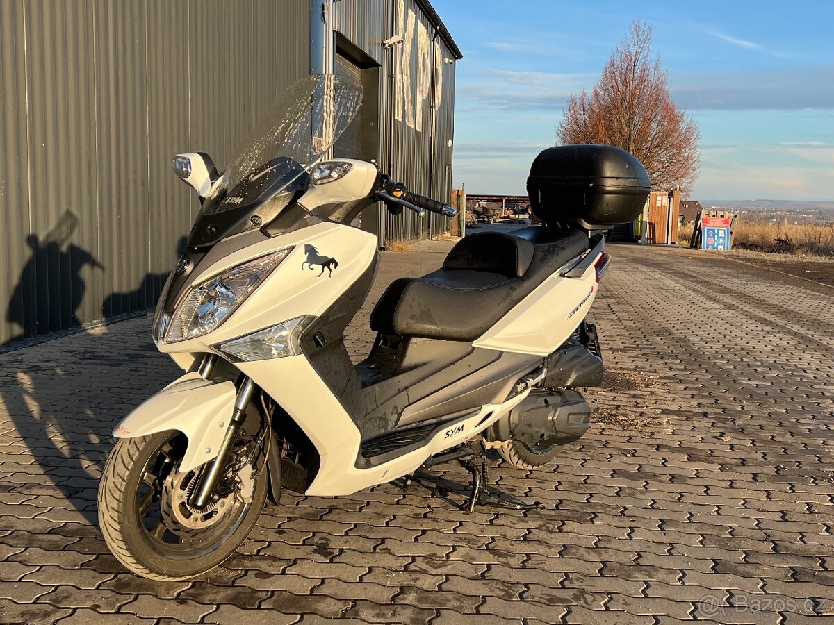 Sym GTS 300i, 2013, 18xxx km, po servise, nová STK