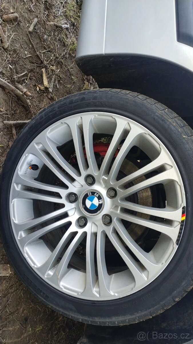 Bmw e39. 520i