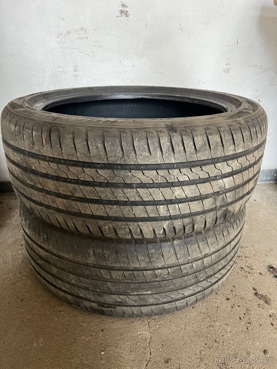 Firestone 225/45r18