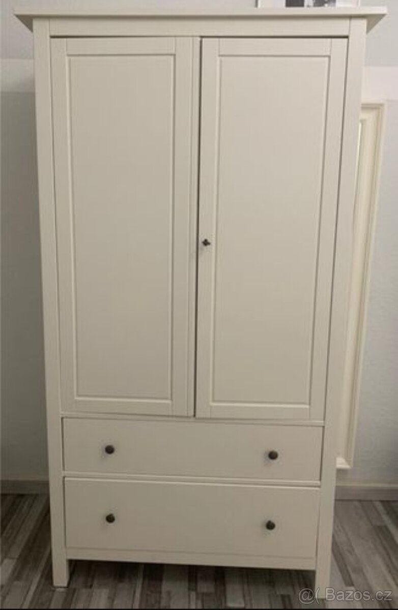 ŠATNÍ SKŘÍŇ IKEA HEMNES