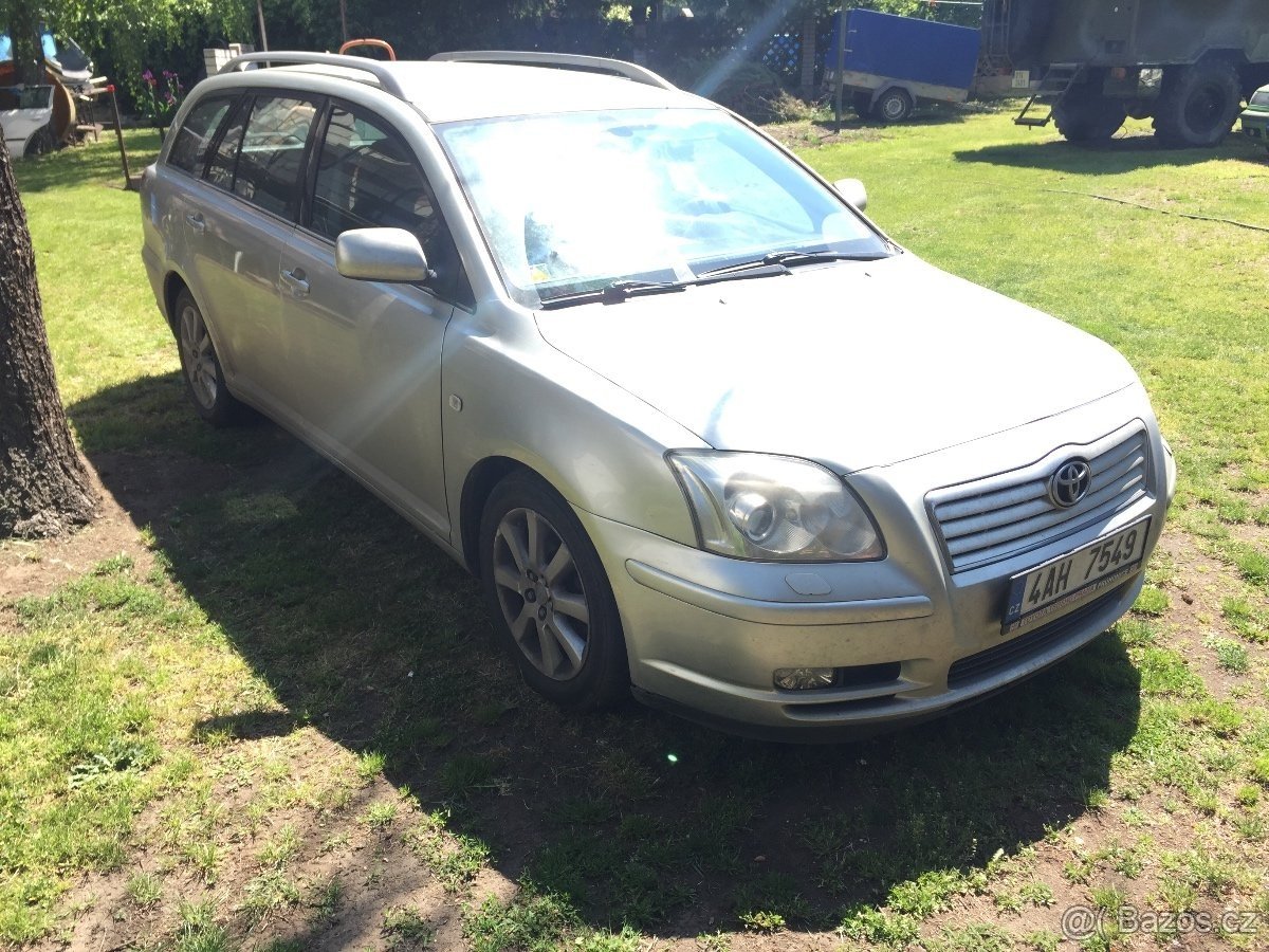 Toyota Avensis kombi 2,0D 85Kw r.v.2005 náhradní díly
