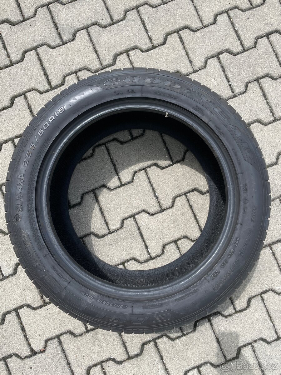 Letní pneu 255/50 R19 Good Year Run Flat EAGLE F1