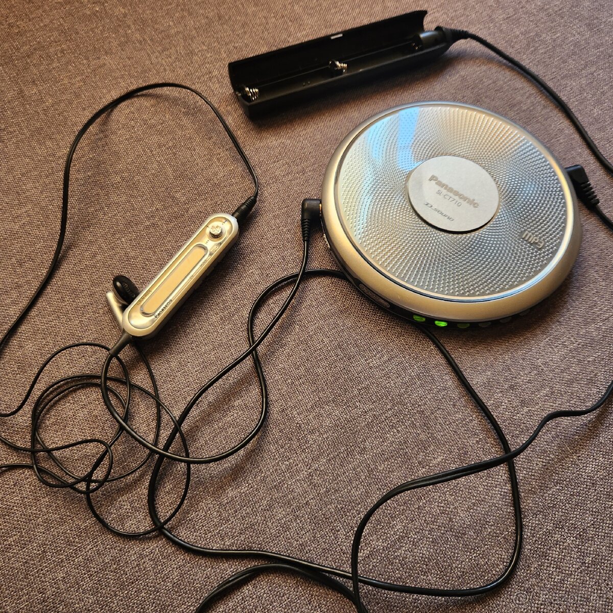PANASONIC SL-CT710 DISCMAN CD MP3 TOP STAV