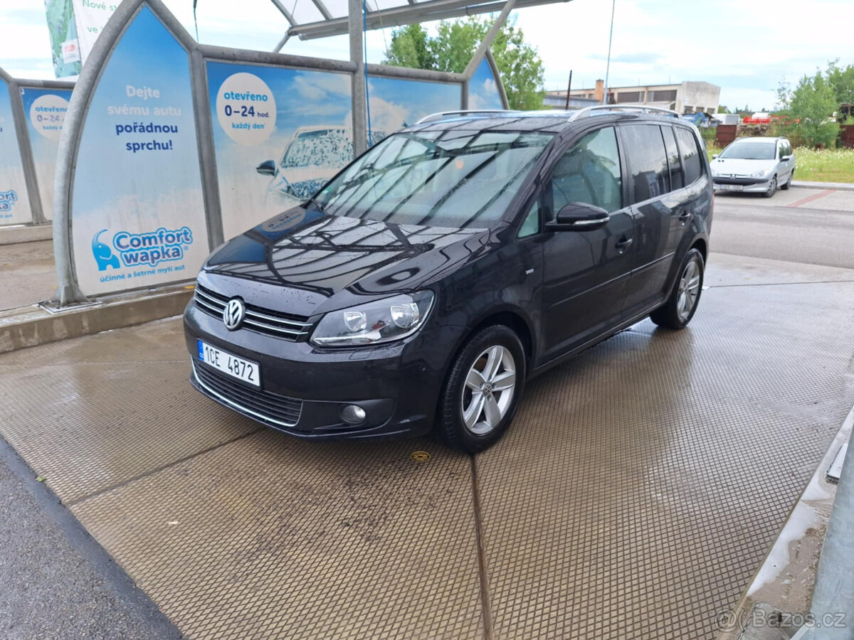 Volkswagen Touran rok 2015 1,2TSI 77kw výborný stav