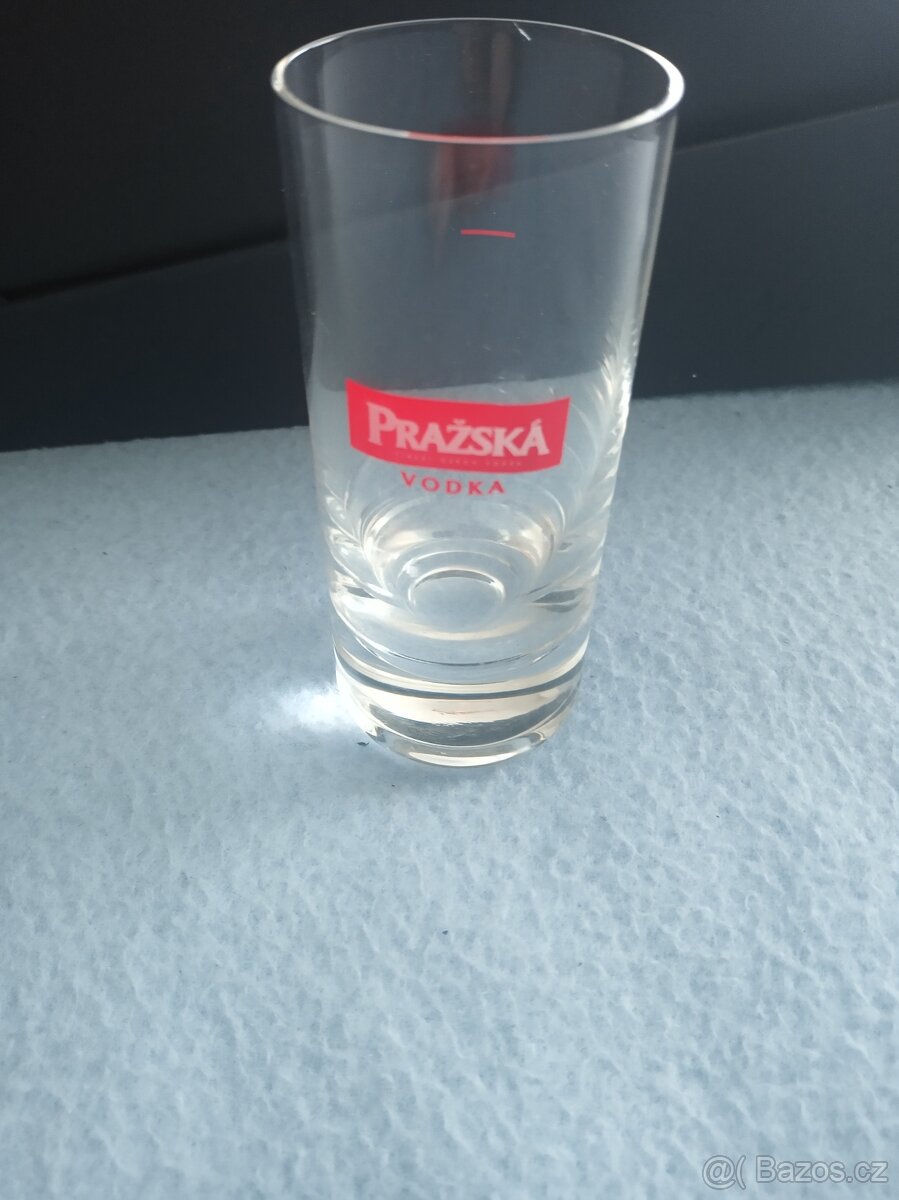 Skleničky Pražská vodka