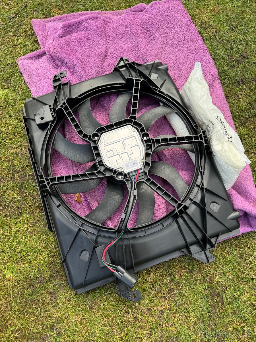 Dodge RAM 1500 ventilátor chladiče 2019-24 5,7 HEMI