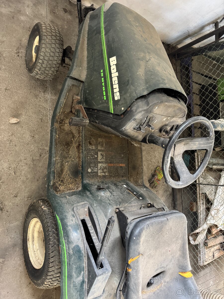 Zahradní traktor BOLENS