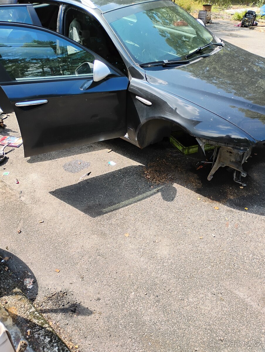 Náhradní díli alfa Romeo 159