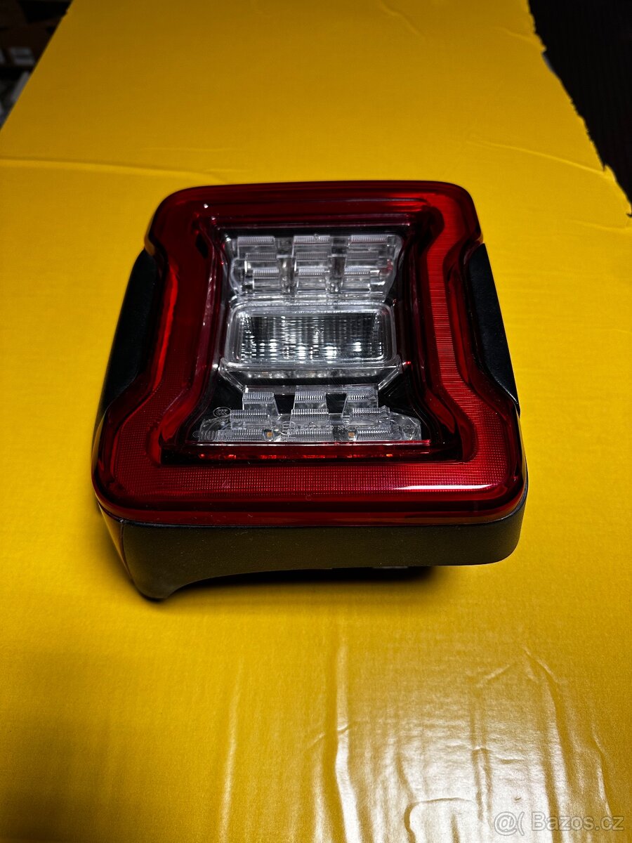 Jeep wrangler JL světla led zadní vc Blis čidel , orginal