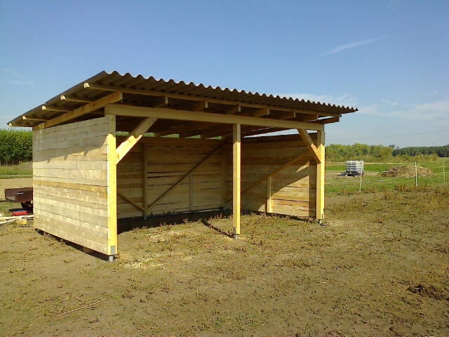 Přístřešek pro koně
