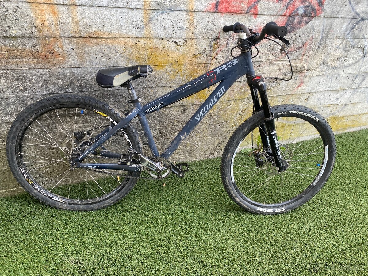 Dirtové kolo specialized P.3