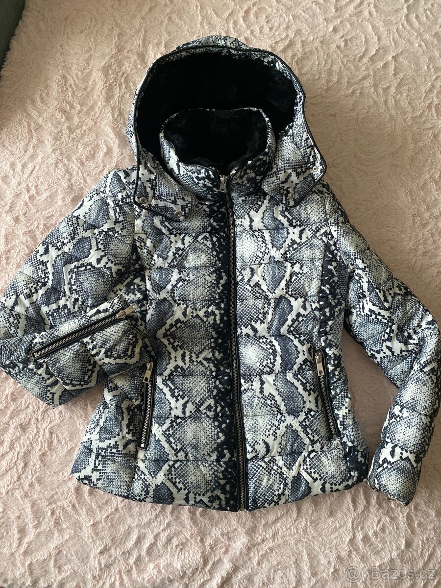 ZARA dívčí dámská zimní bunda s odepínací kapucou
