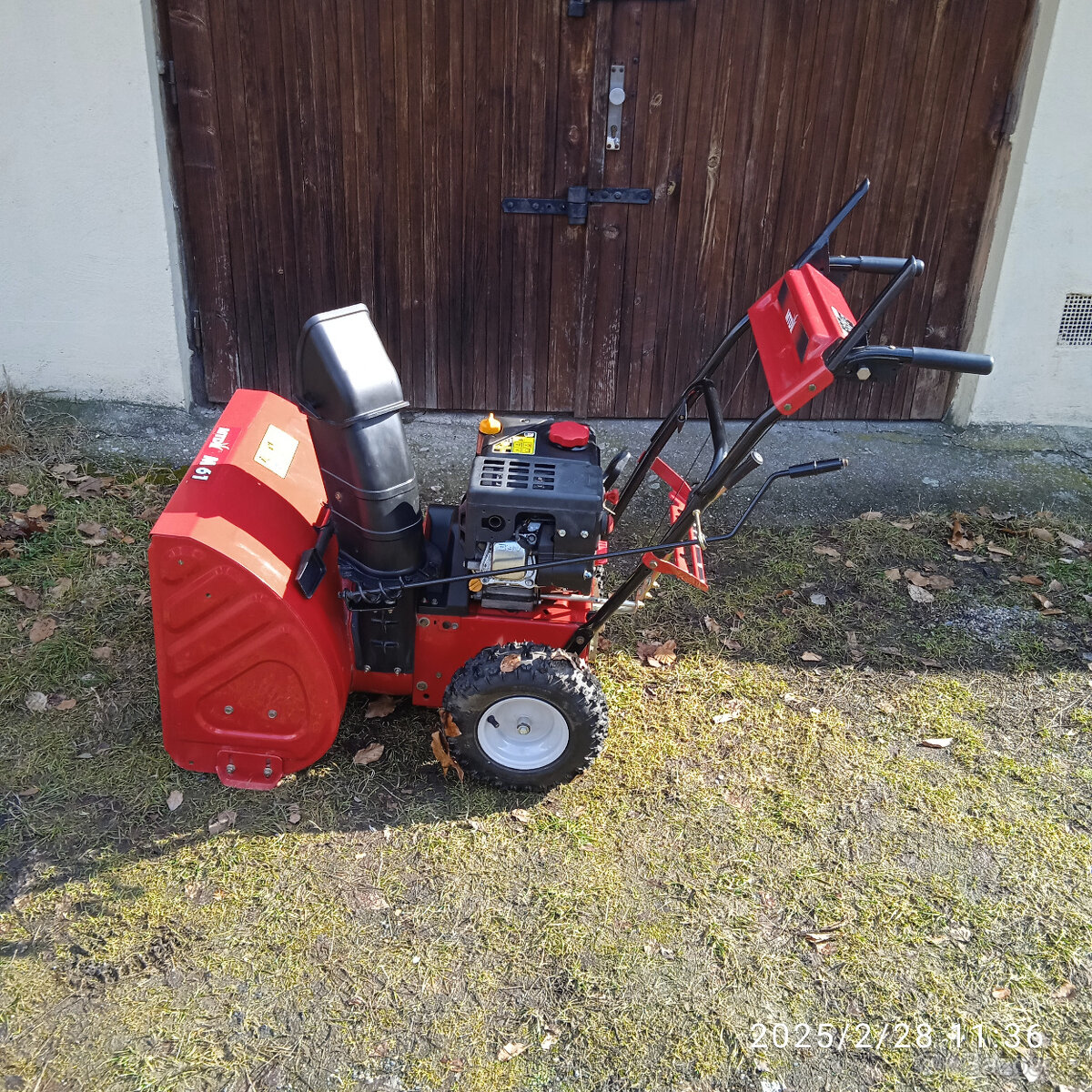 Sněhova fréza MTD M61