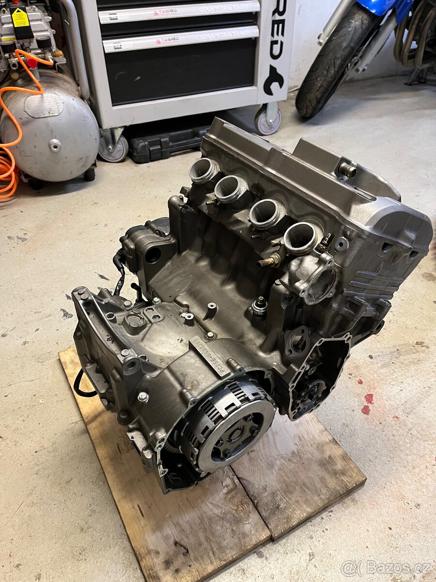 Díly Honda Hornet 600