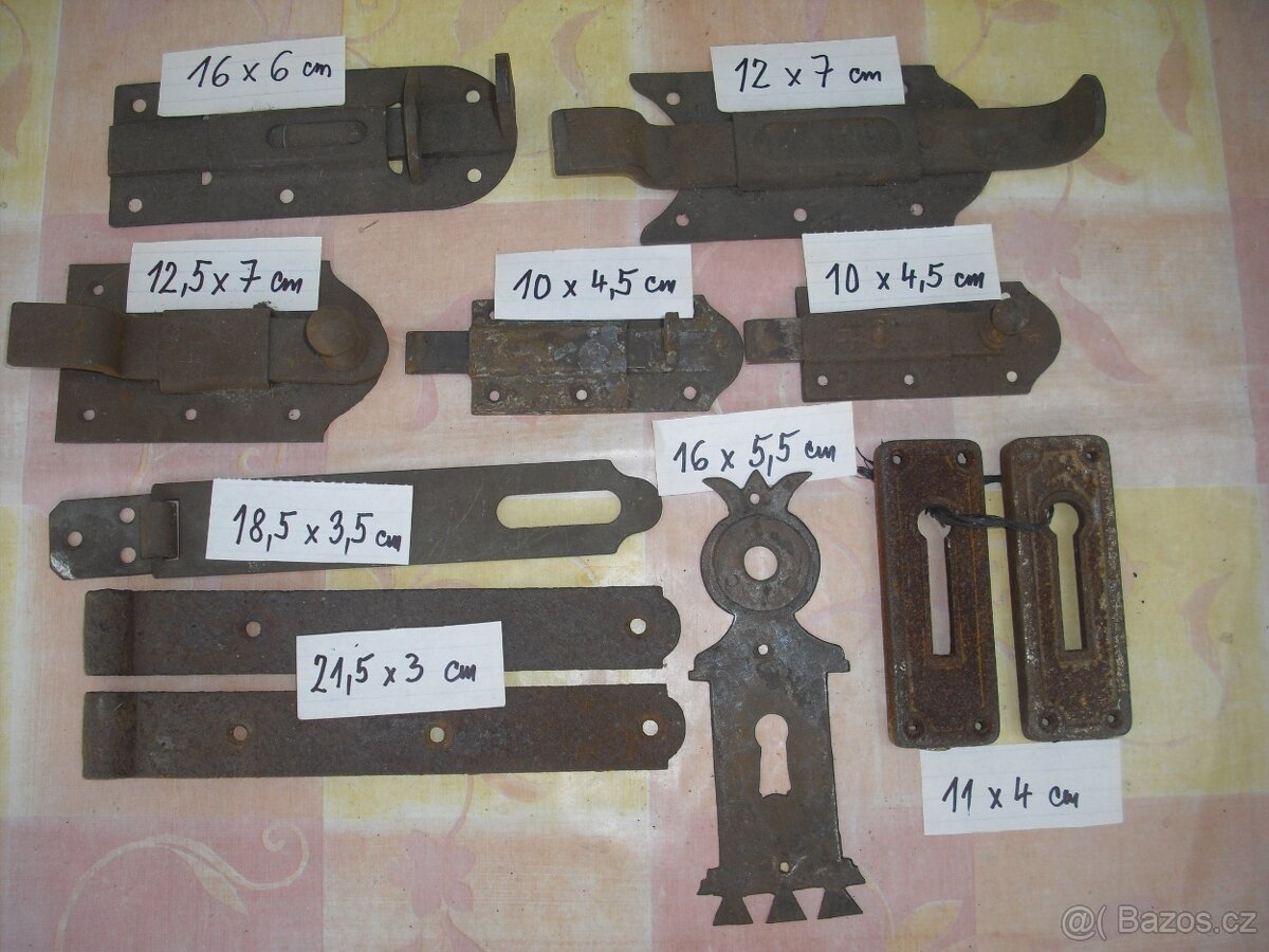 petlice,zástrče,štítky,madlo,panty