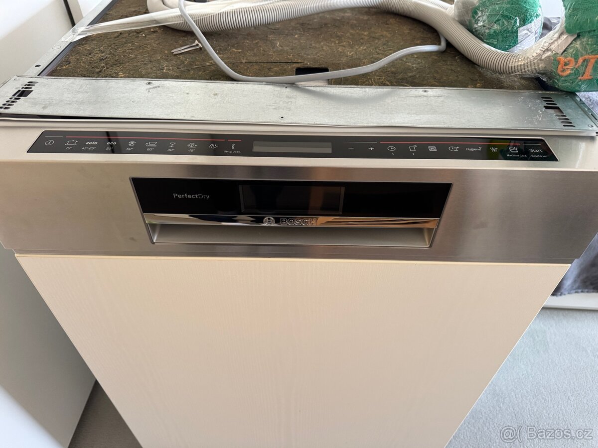 Prodám vestavnou myčku Bosch