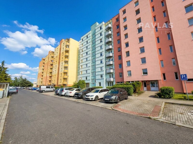 Pronájem velkého bytu 4+1, 86 m² s 2x sklepy a balkony 3 m²,