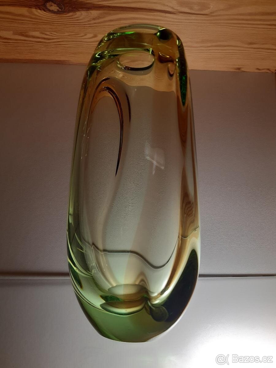 koupím takovouto vázu